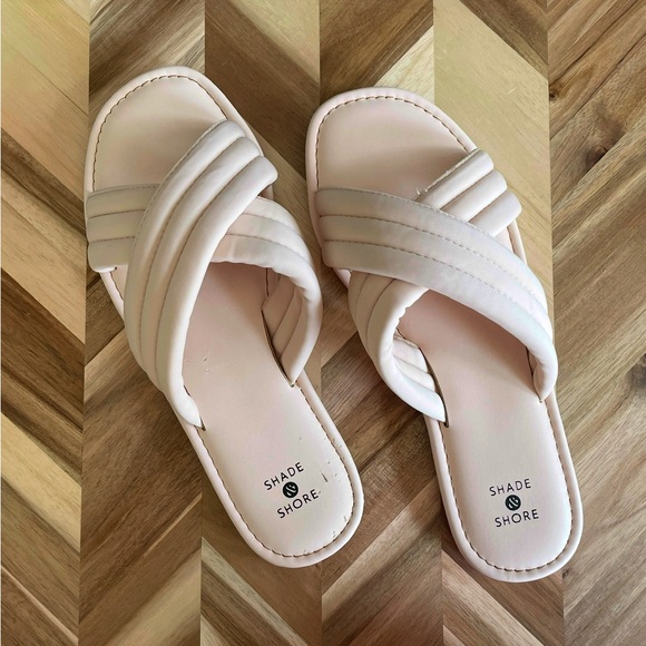 Shade & Shore Women's Beige Slide Sandals - Picture 1 of 1